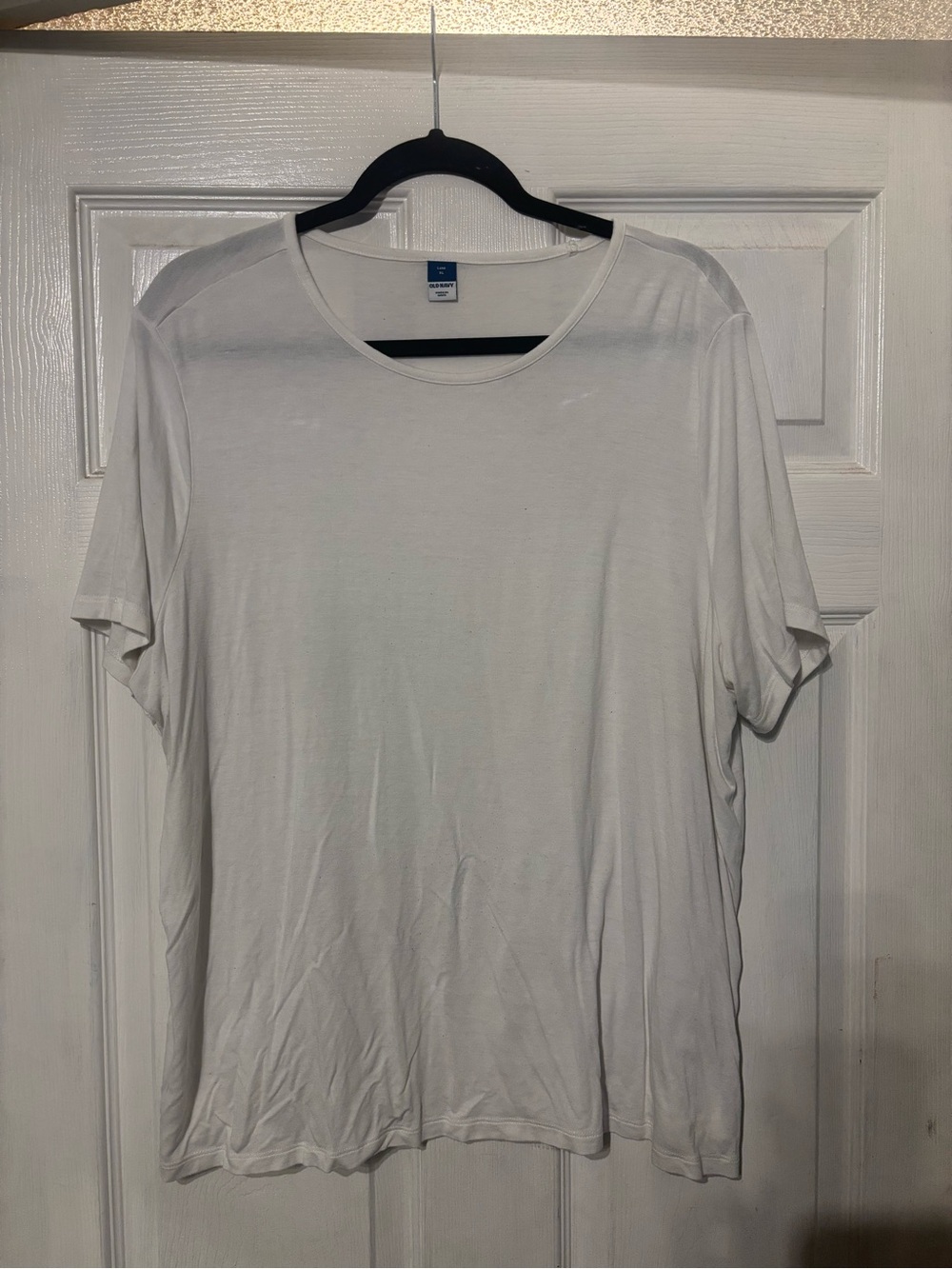 Old Navy White Short Sleeve Scoop Neck Tee